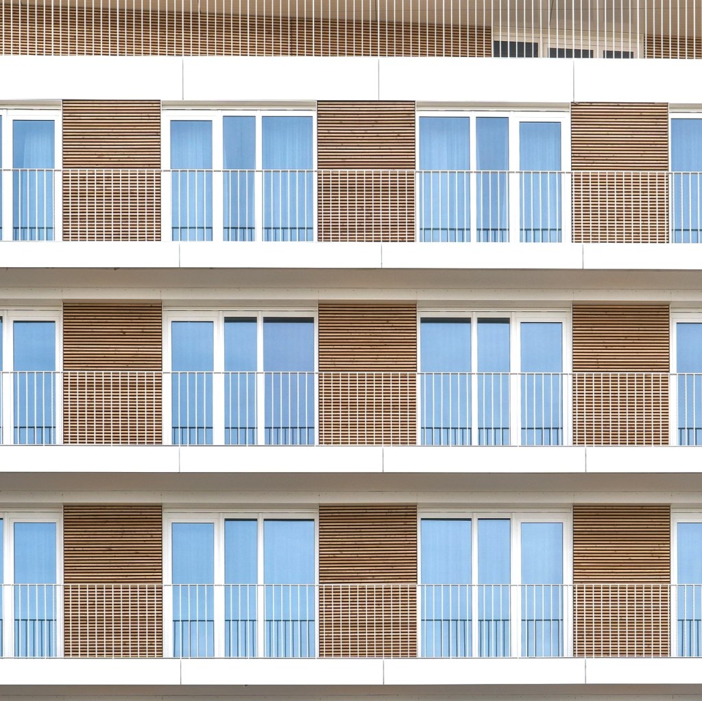 Natürlich, innovativ, ästhetisch: Moderner Holzbau und&nbsp;Holzhybridbau