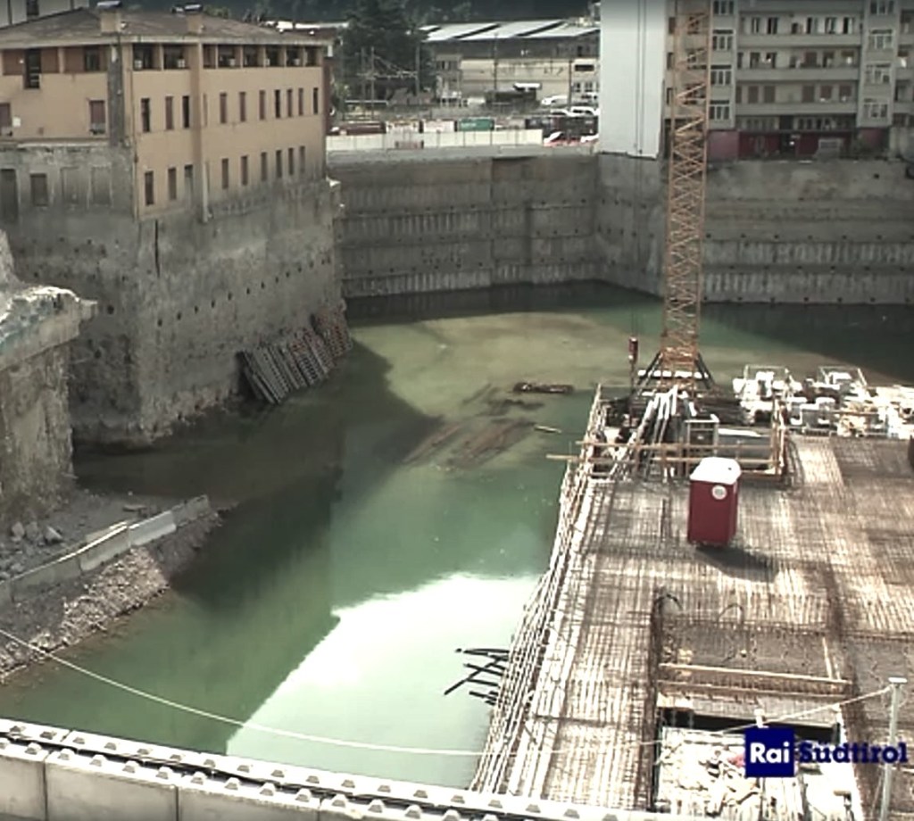 Unvorhergesehenes beim Bauen: Grundwasser und&nbsp;Baugrundrisiko