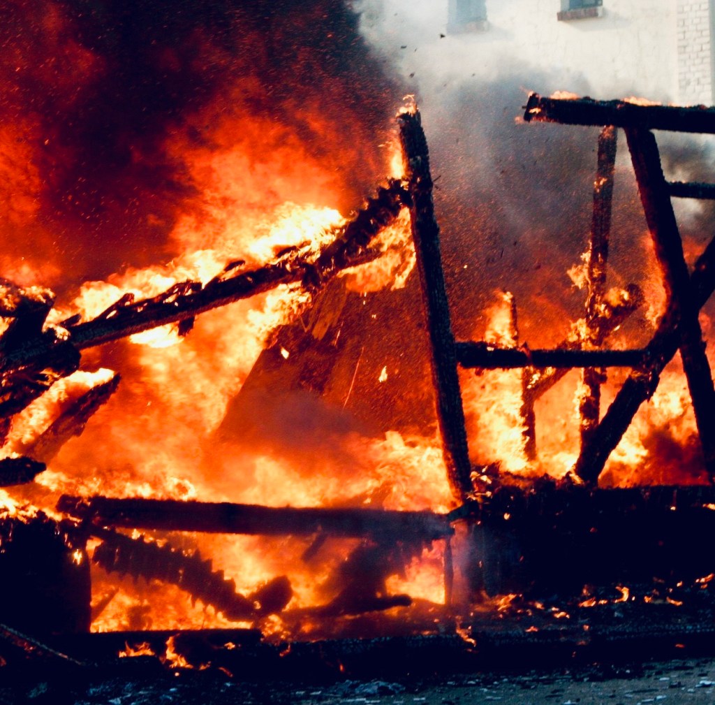 Warum brennt es? Brandursachen und&nbsp;Brandverlauf